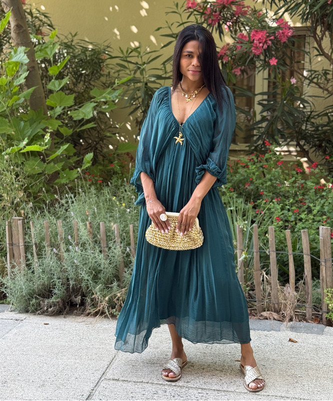 Robe longue en soie manches chauve souris